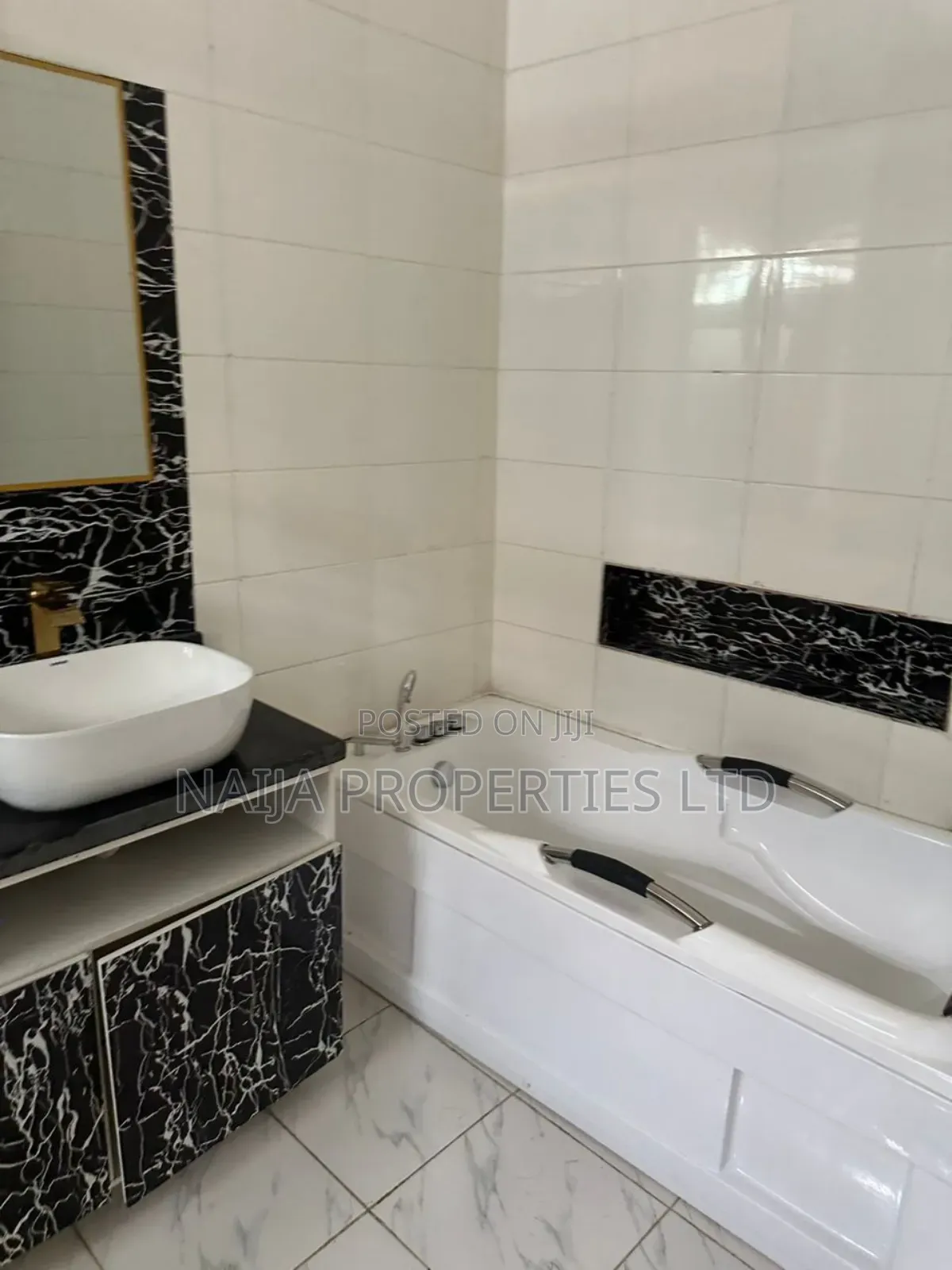 4bdrm Townhouse/Terrace in Ikota Gra, Lekki for sale