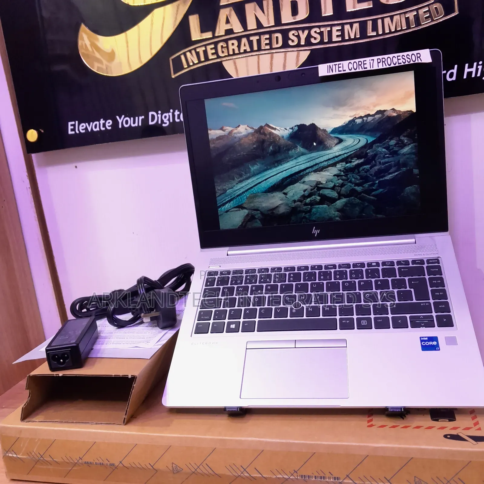 New Laptop HP EliteBook 8440P 8GB Intel Core I7 SSD 512GB