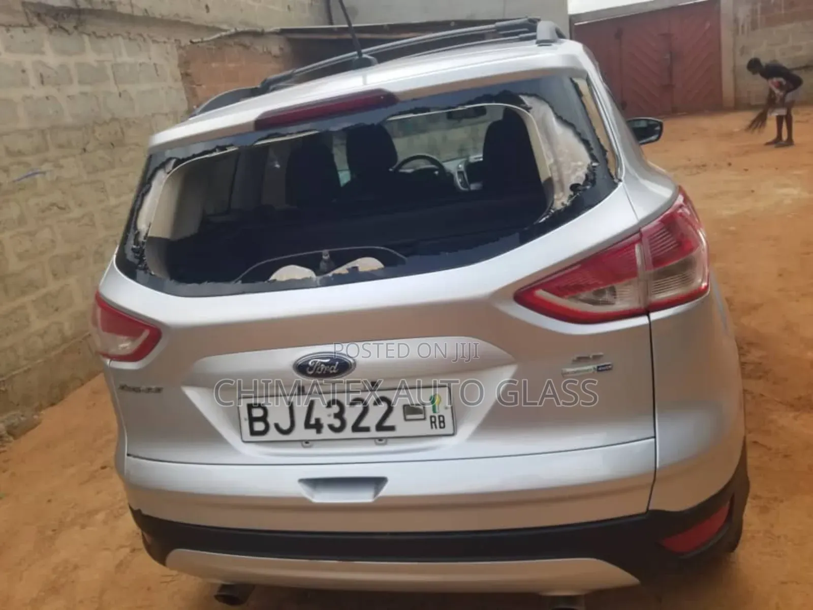 Ford Escape 2017 Back Glass Available