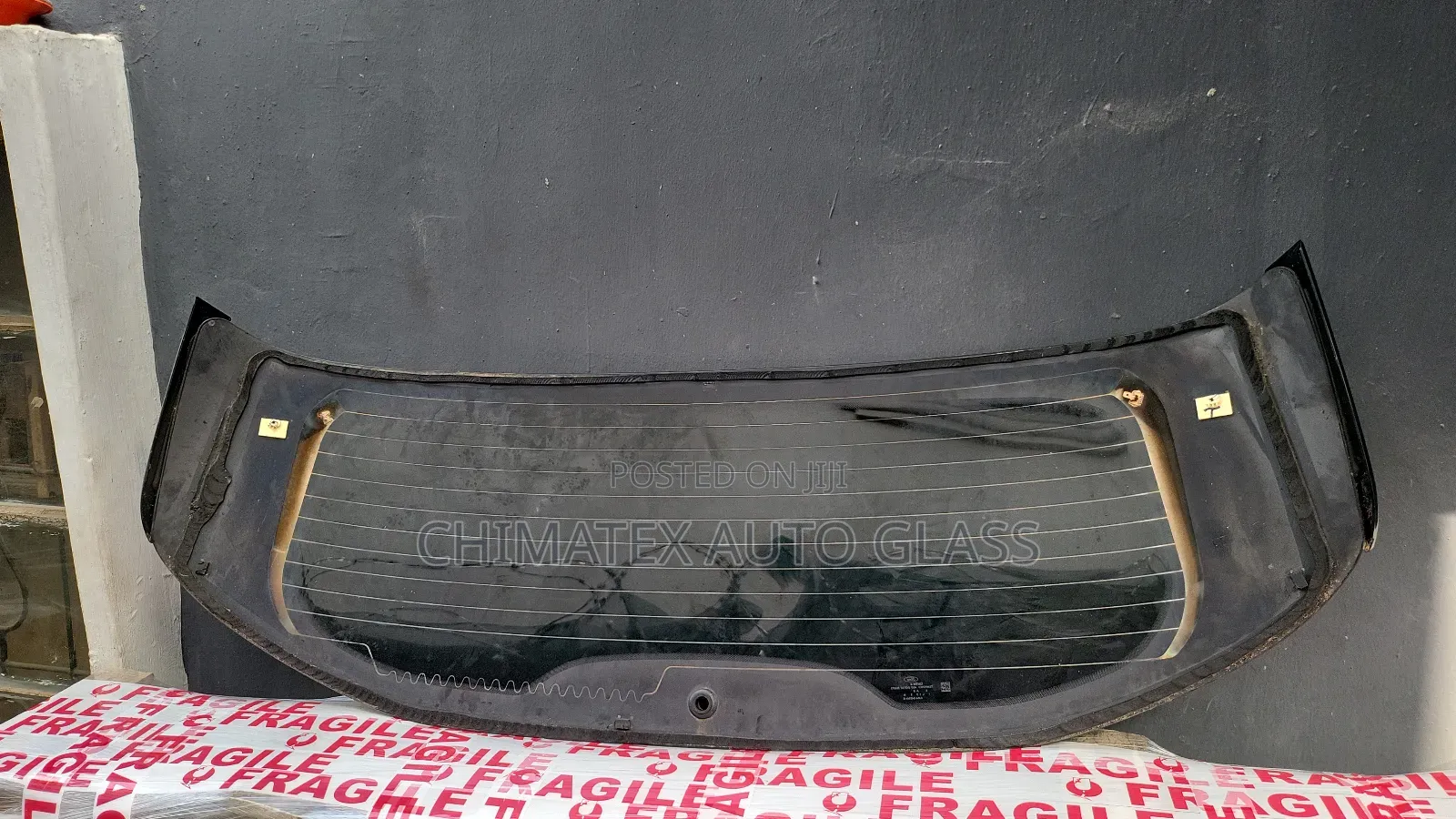 Ford Escape 2017 Back Glass Available