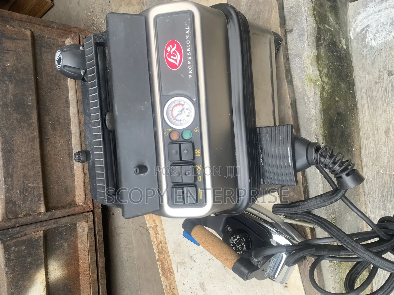 4.5liters Industrial Steam Iron