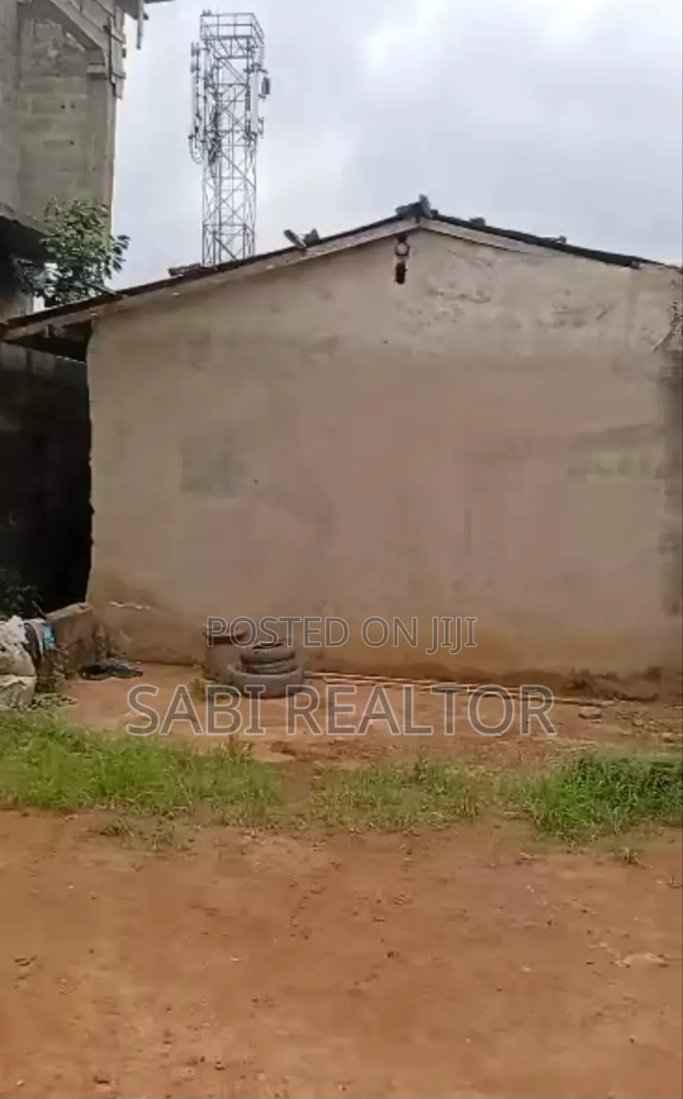 Half Plot (25*110ft) of Land Vey Close to Aina Obembe Tarred Road