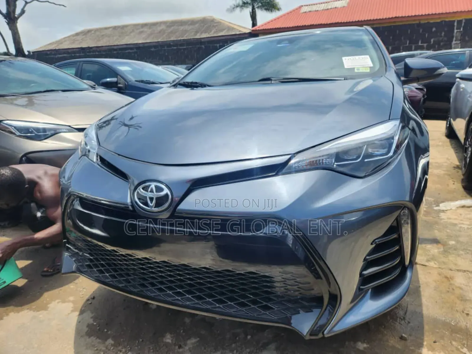Toyota Corolla LE (1.8L 4cyl 2A) 2019 Gray