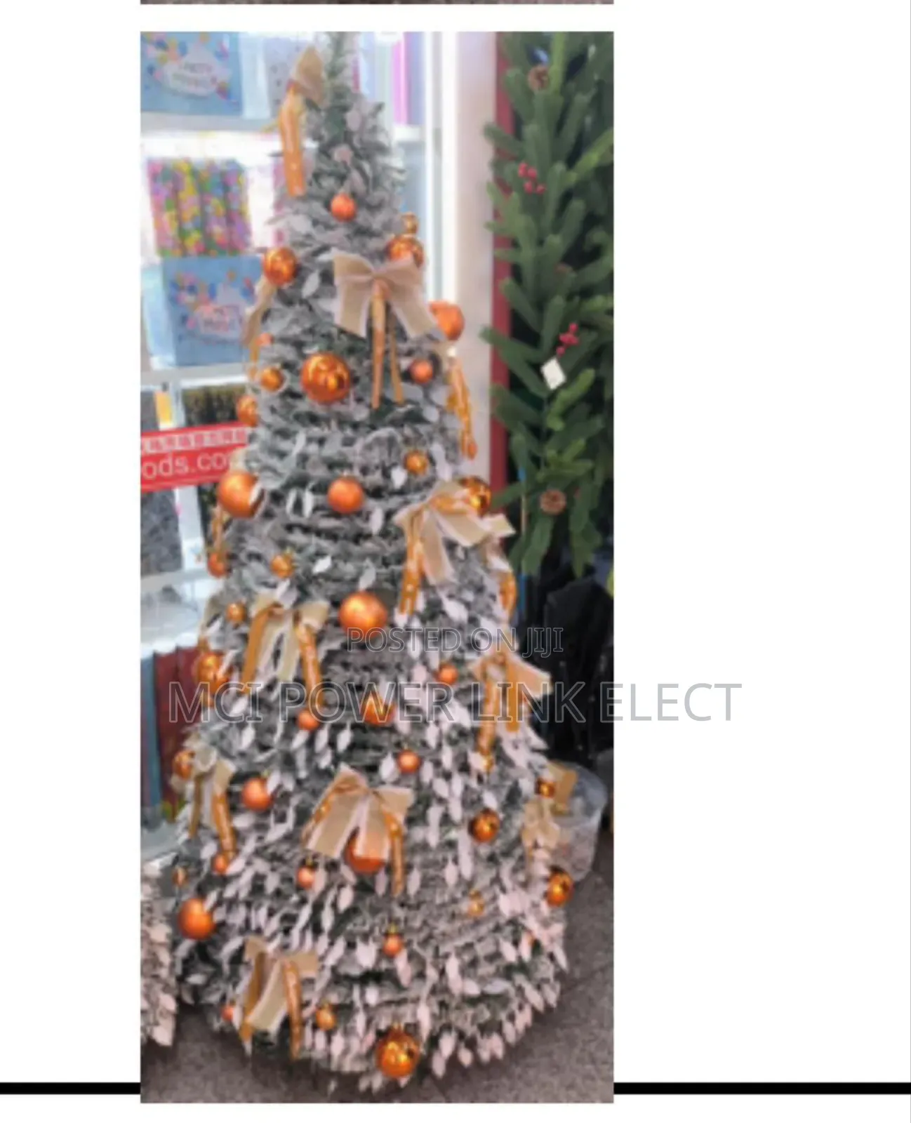 7ft Collapsible Round Tree With Light and Decorations