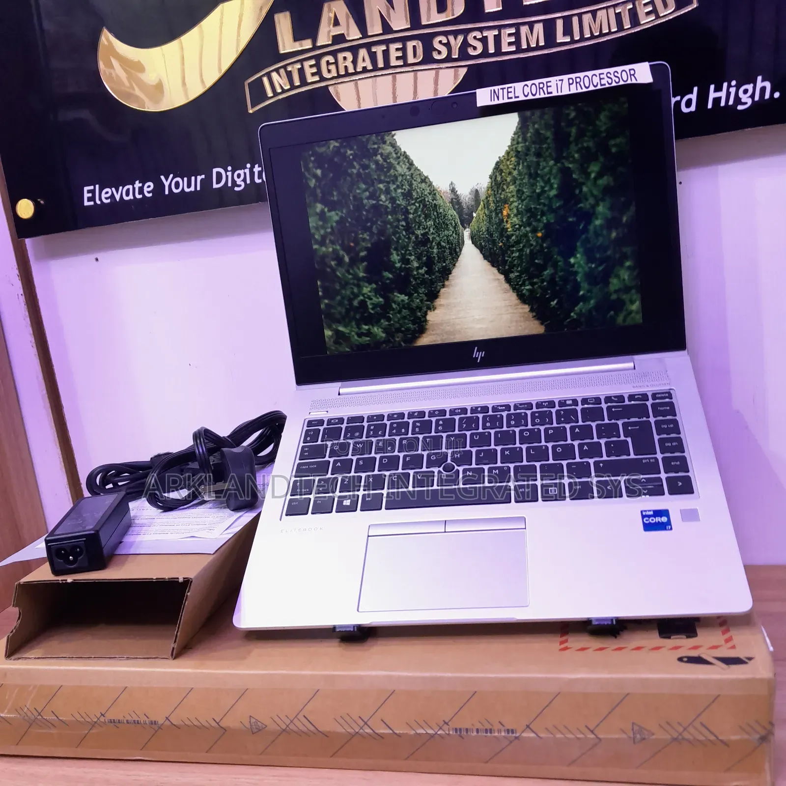 New Laptop HP EliteBook 845 G7 16GB Intel Core I7 SSD 1T