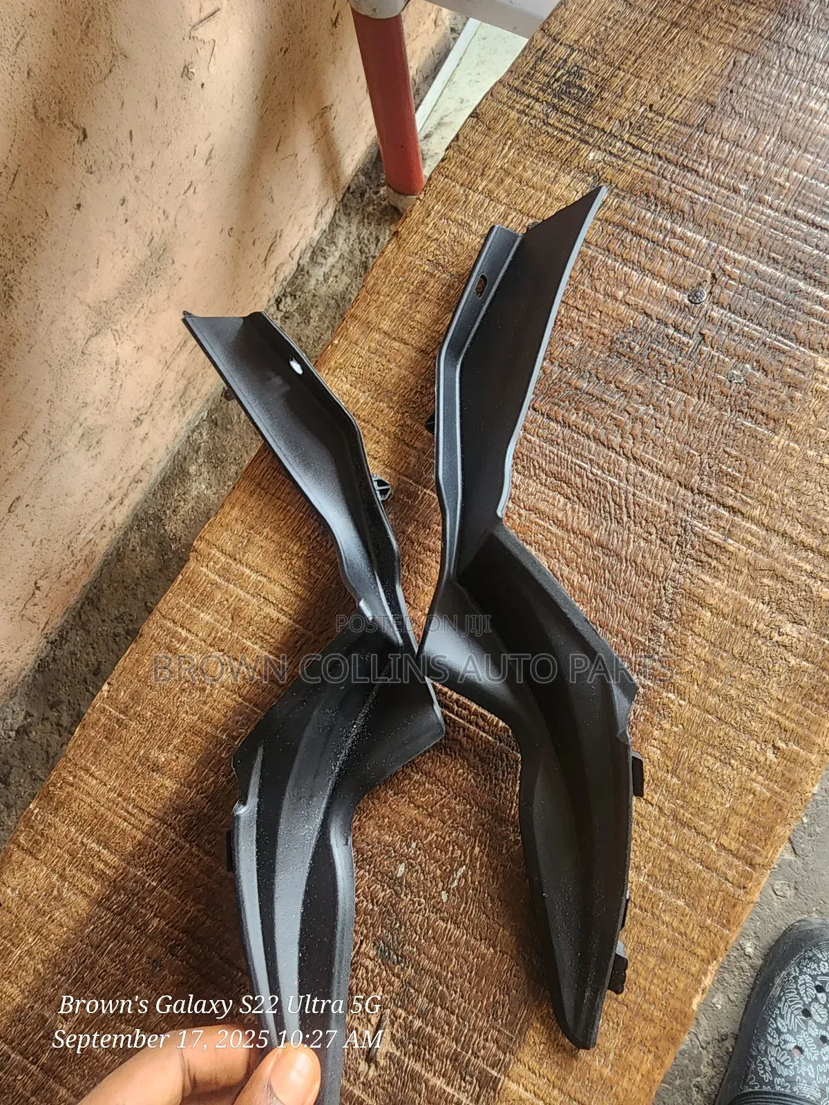 Windscreen Ends Hilux 2016-2025