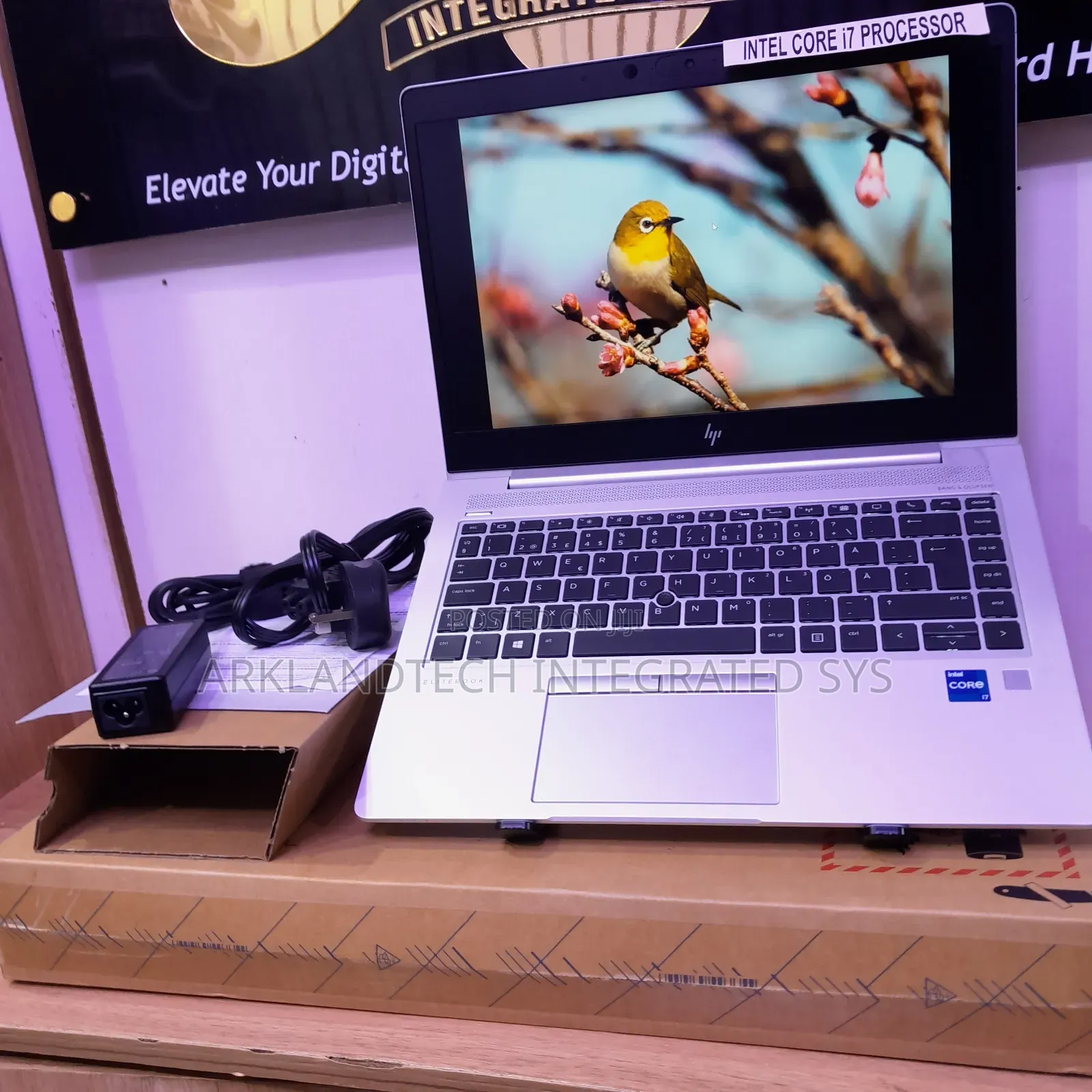 New Laptop HP EliteBook 8540W 8GB Intel Core I7 SSD 512GB