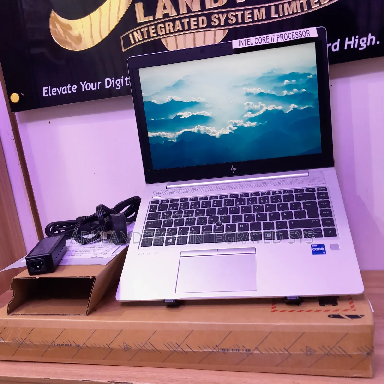 New Laptop HP EliteBook 8540W 16GB Intel Core I7 SSD 1T