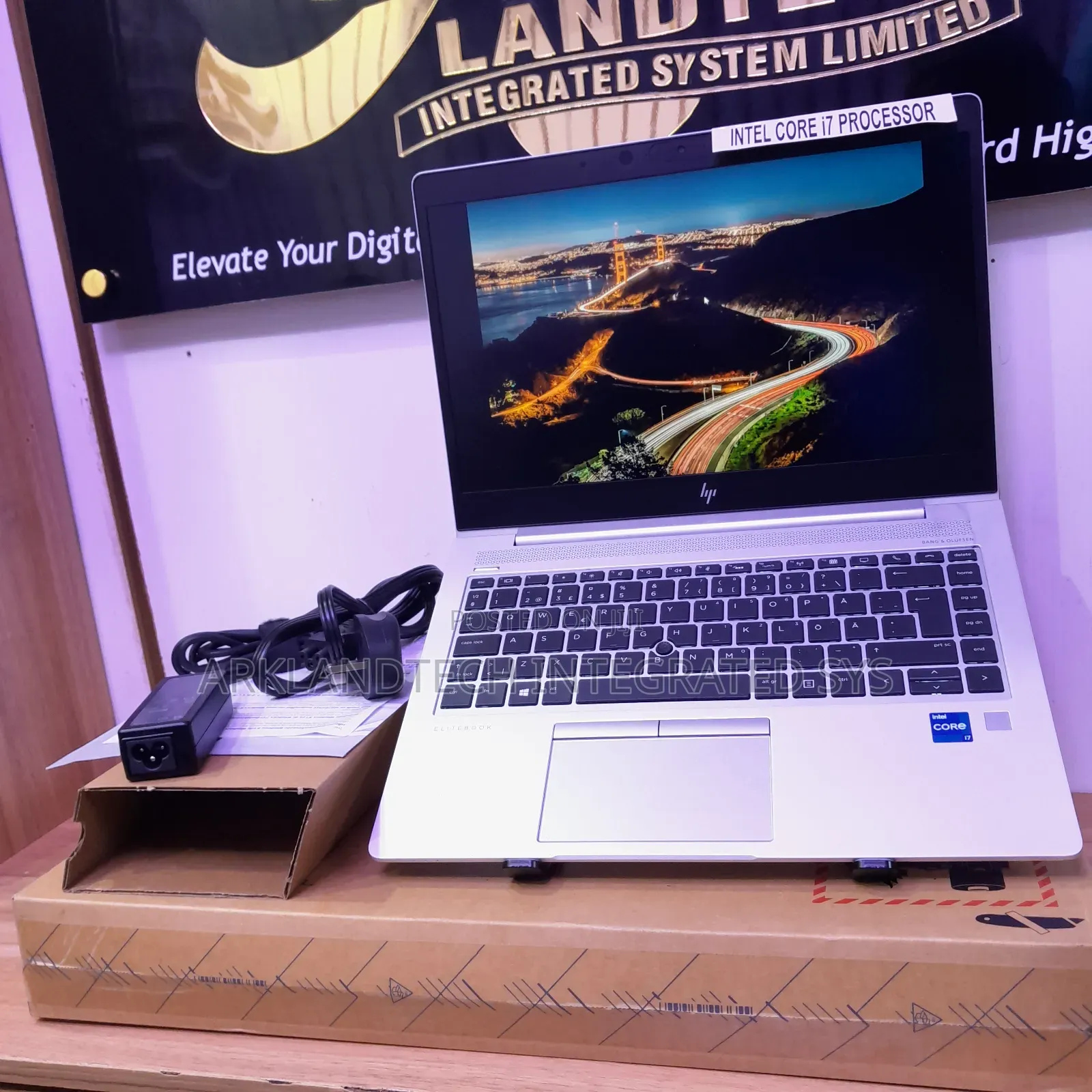 New Laptop HP EliteBook 8540W 16GB Intel Core I7 SSD 1T