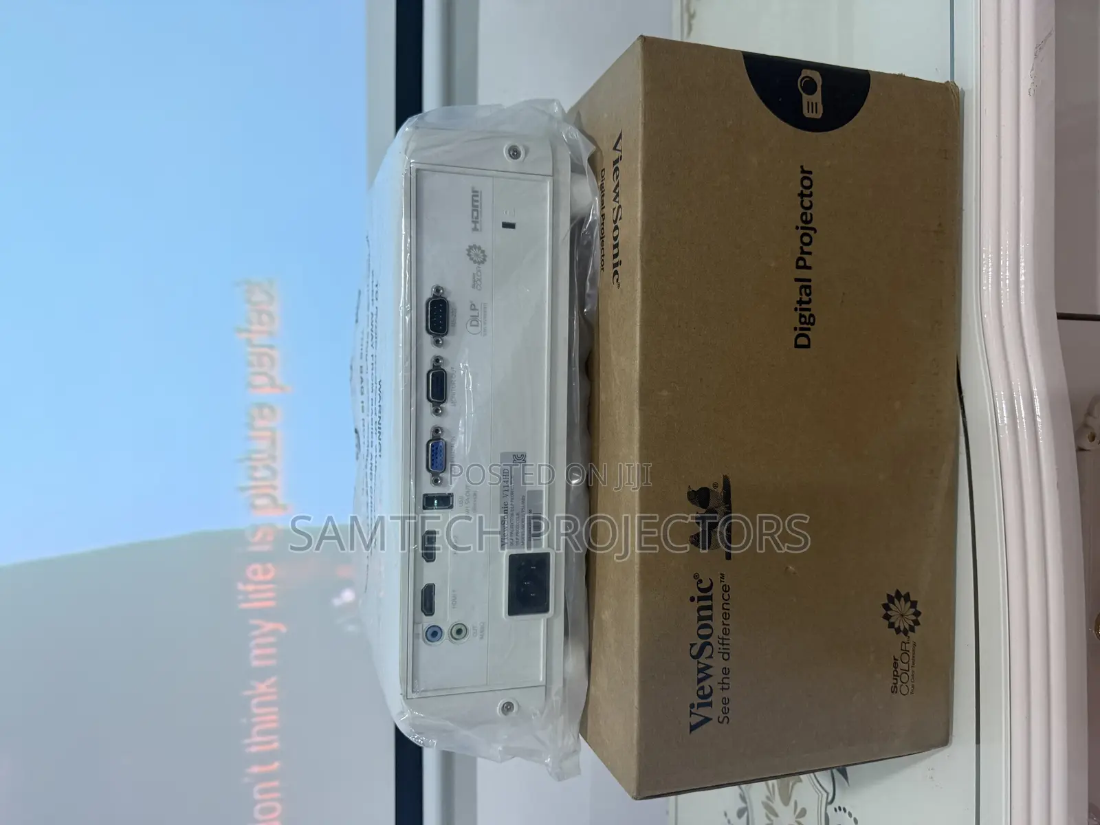 Brand New Viewsonic Multimedia Projector for Presentation