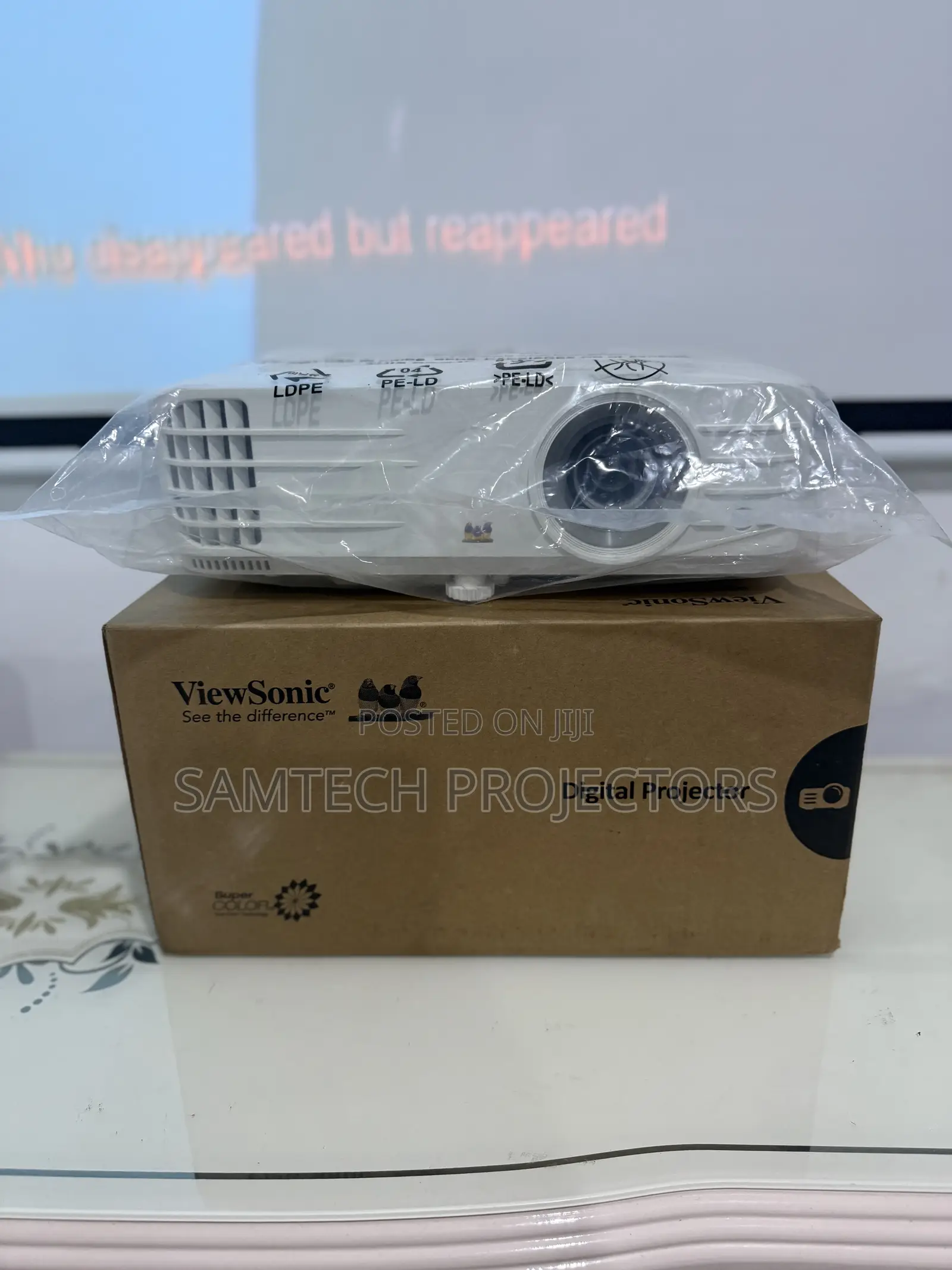 Brand New Viewsonic Multimedia Projector for Presentation