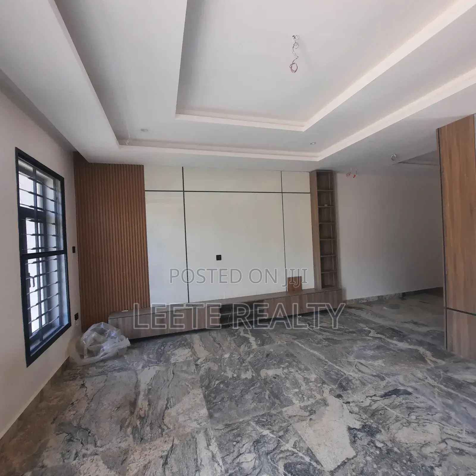 4bdrm Townhouse/Terrace in Katampe Extension for sale