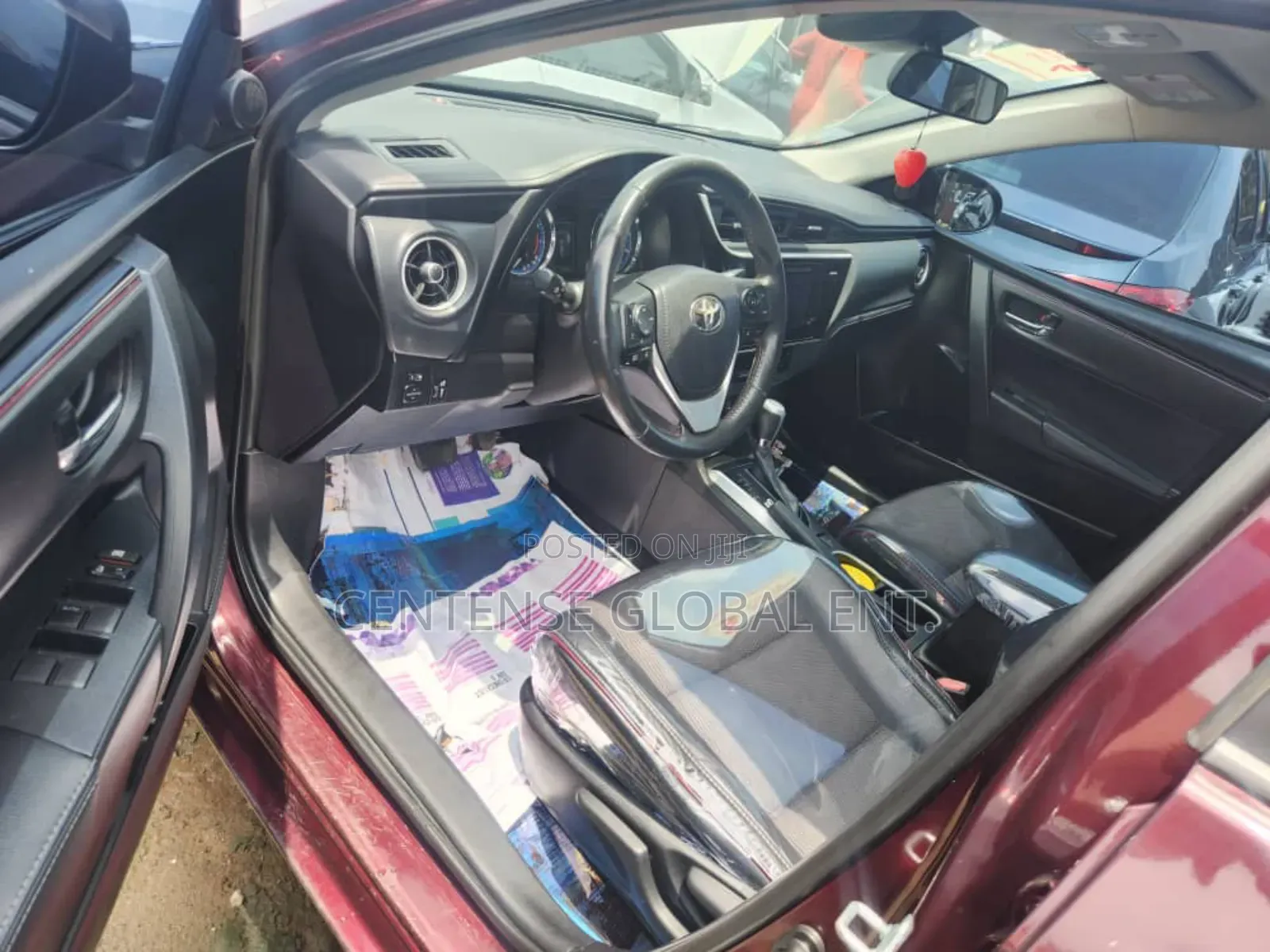 Toyota Corolla SE (1.8L 4cyl 2A) 2019 Red