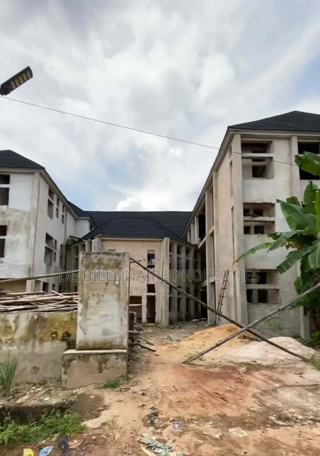 20bdrm House in Owerri for sale