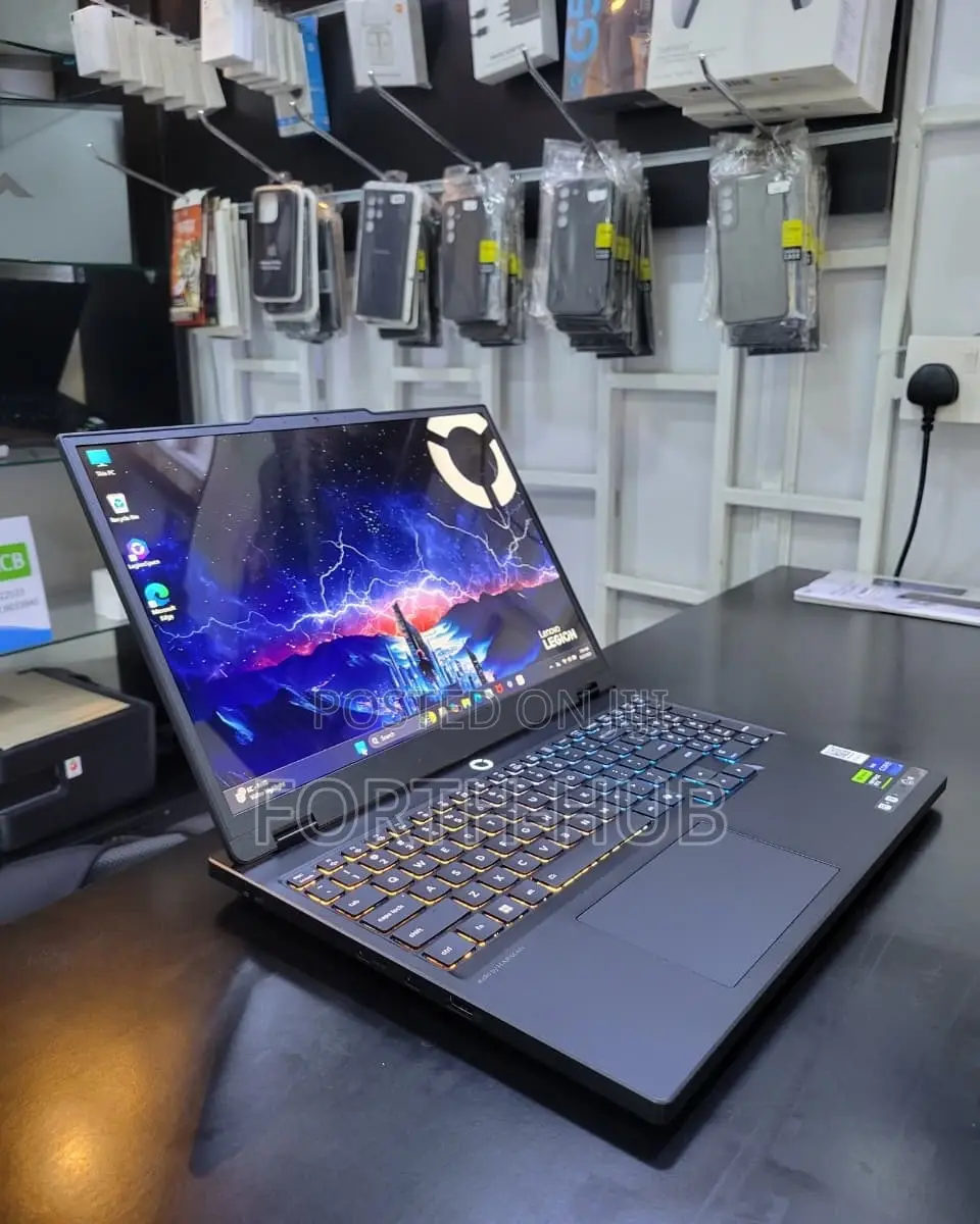 New Laptop Lenovo Legion 5 16GB Intel Core I7 SSD 1T
