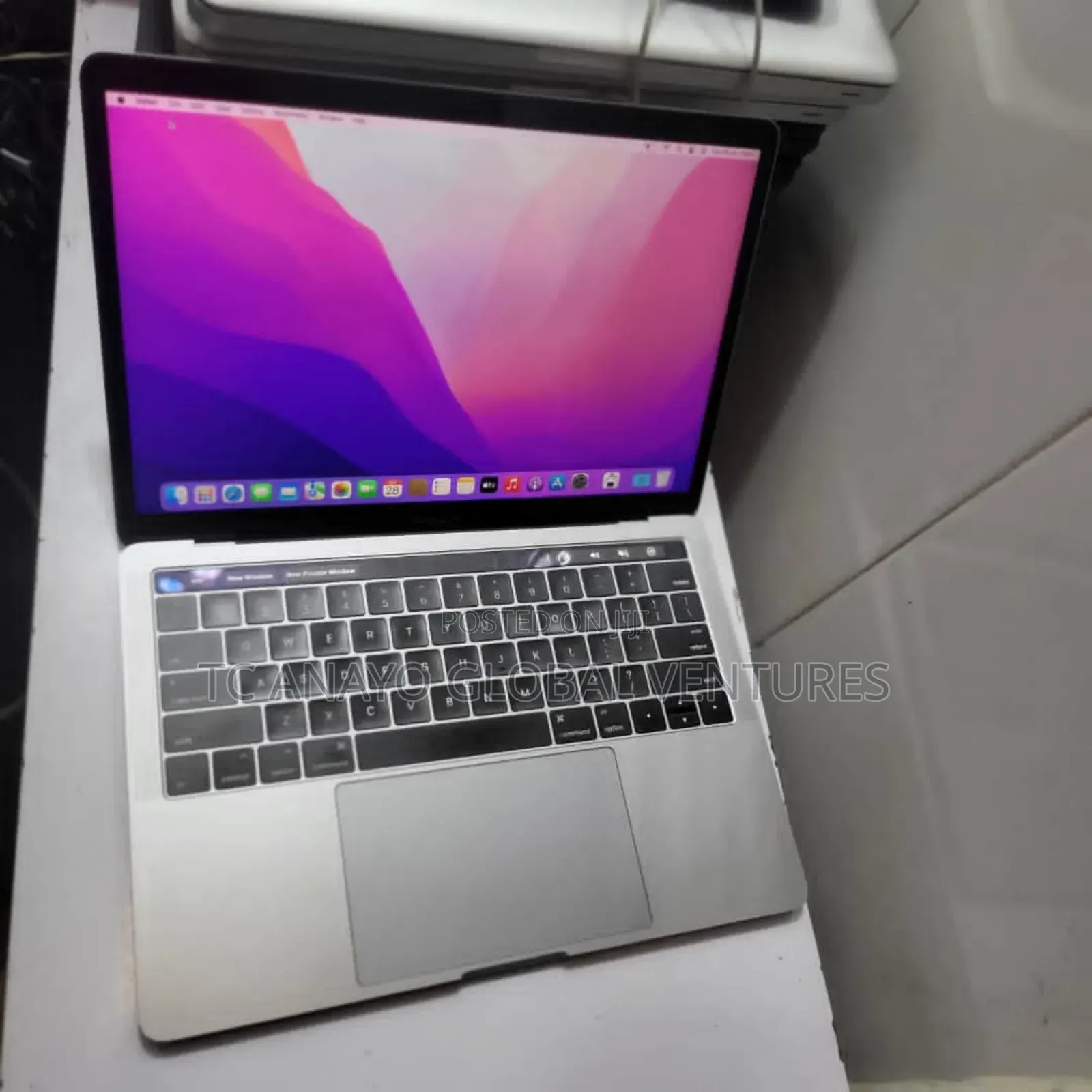 Laptop Apple MacBook Pro 2016 8GB Intel Core I5 SSD 256GB
