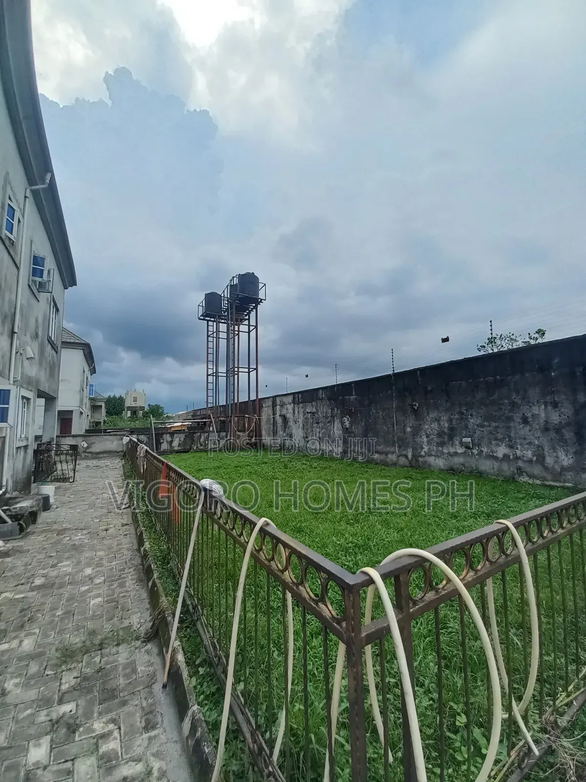 5bdrm Duplex in Eriebe, Port-Harcourt for sale
