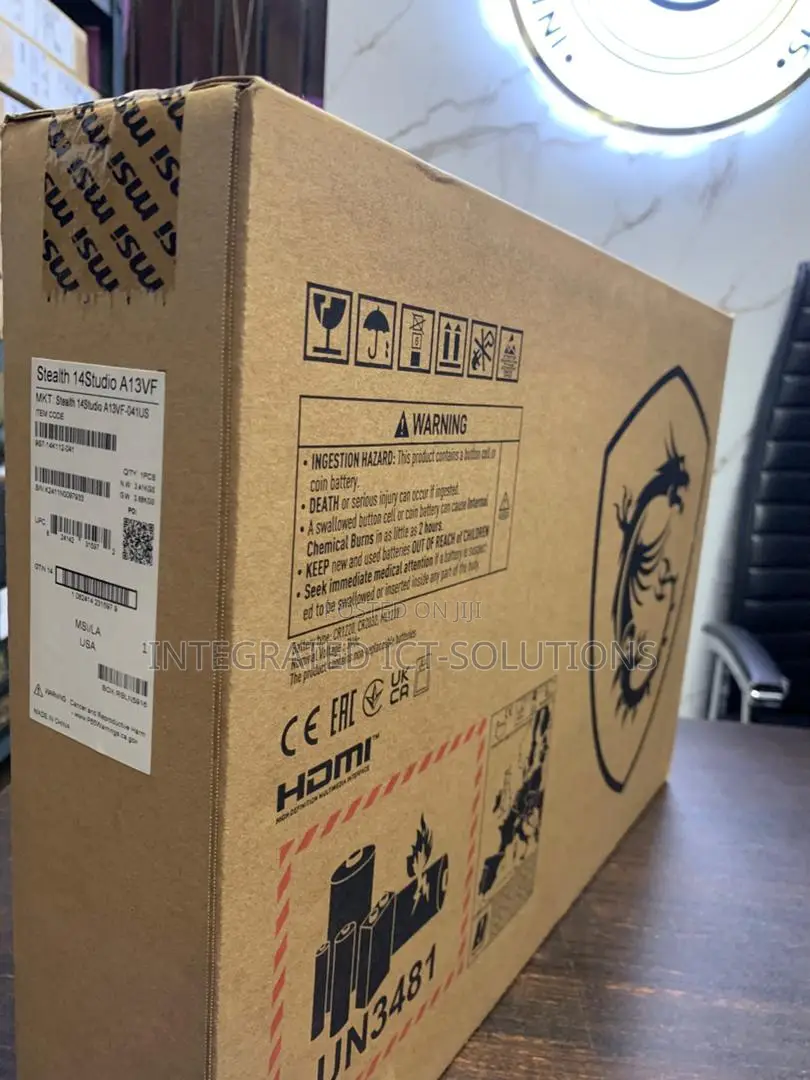 New Laptop MSI Stealth 14 Studio A13VF 16GB Intel Core I7 SSD 1T