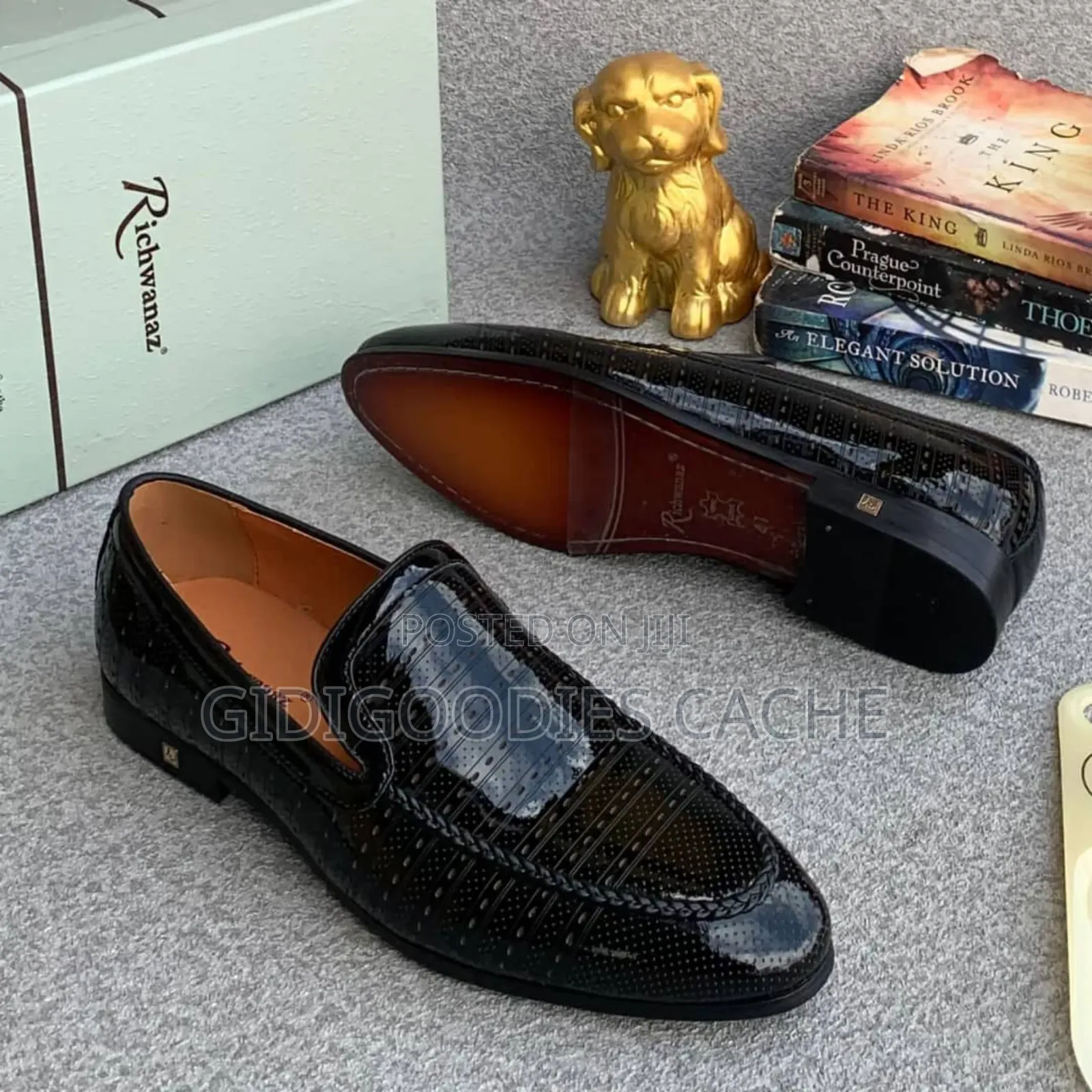 Richwanaz Loafers