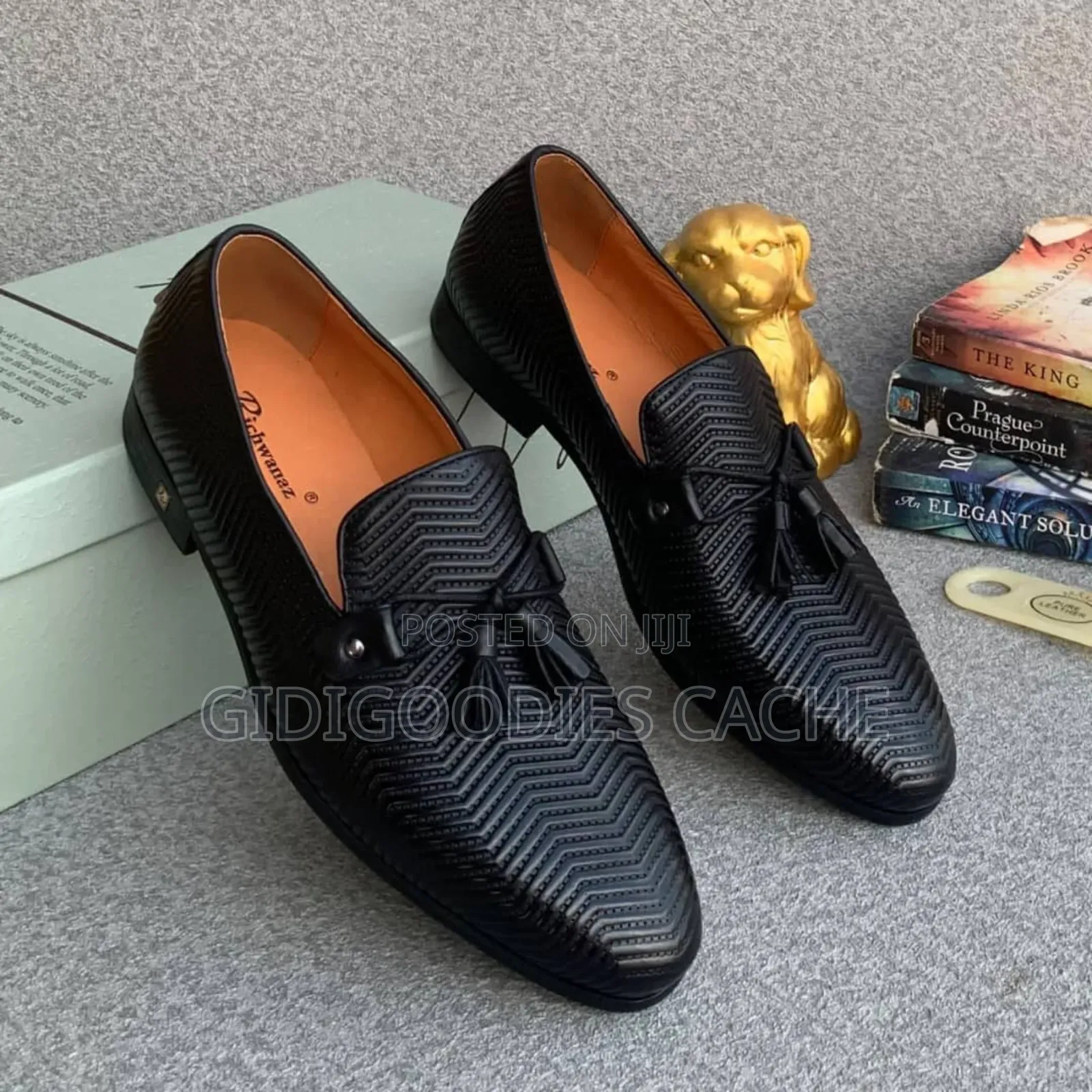 Richwanaz Loafers