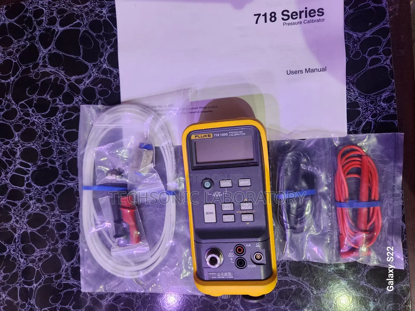 Fluke 718 Series Pressure Calibrator