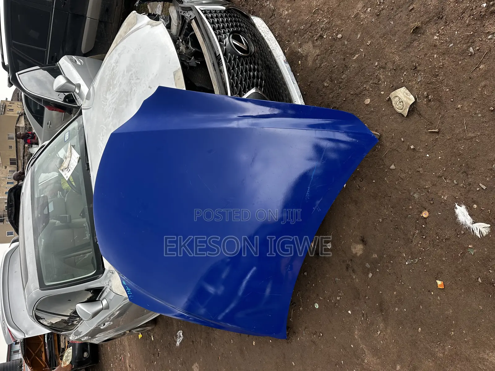 Bonnet Is200t 2014-017