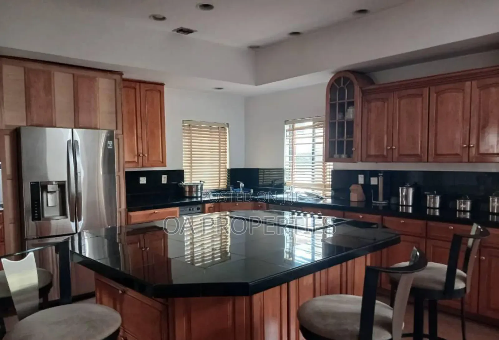 7bdrm Duplex in Ibadan for sale