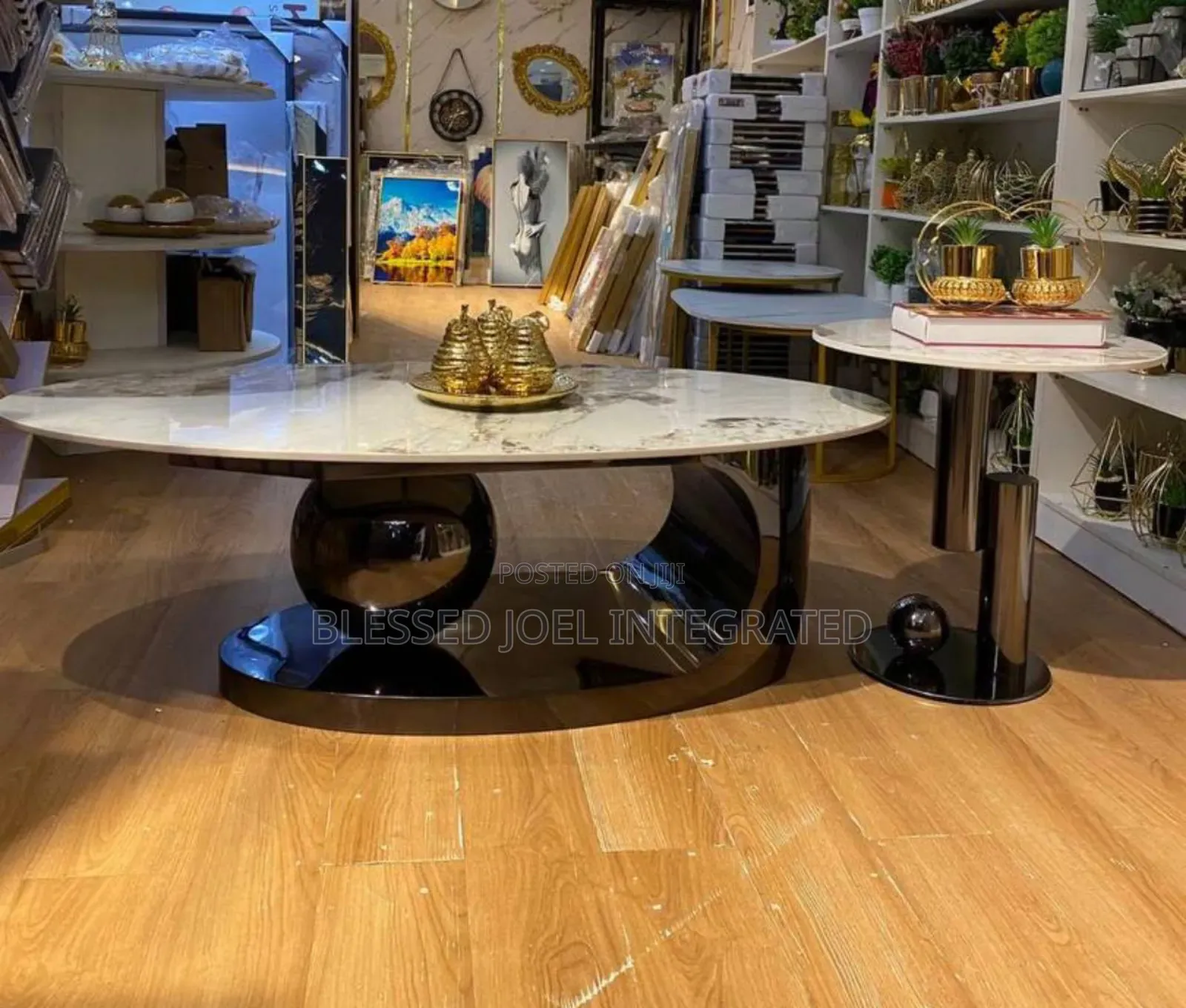 Foreign Centre Table