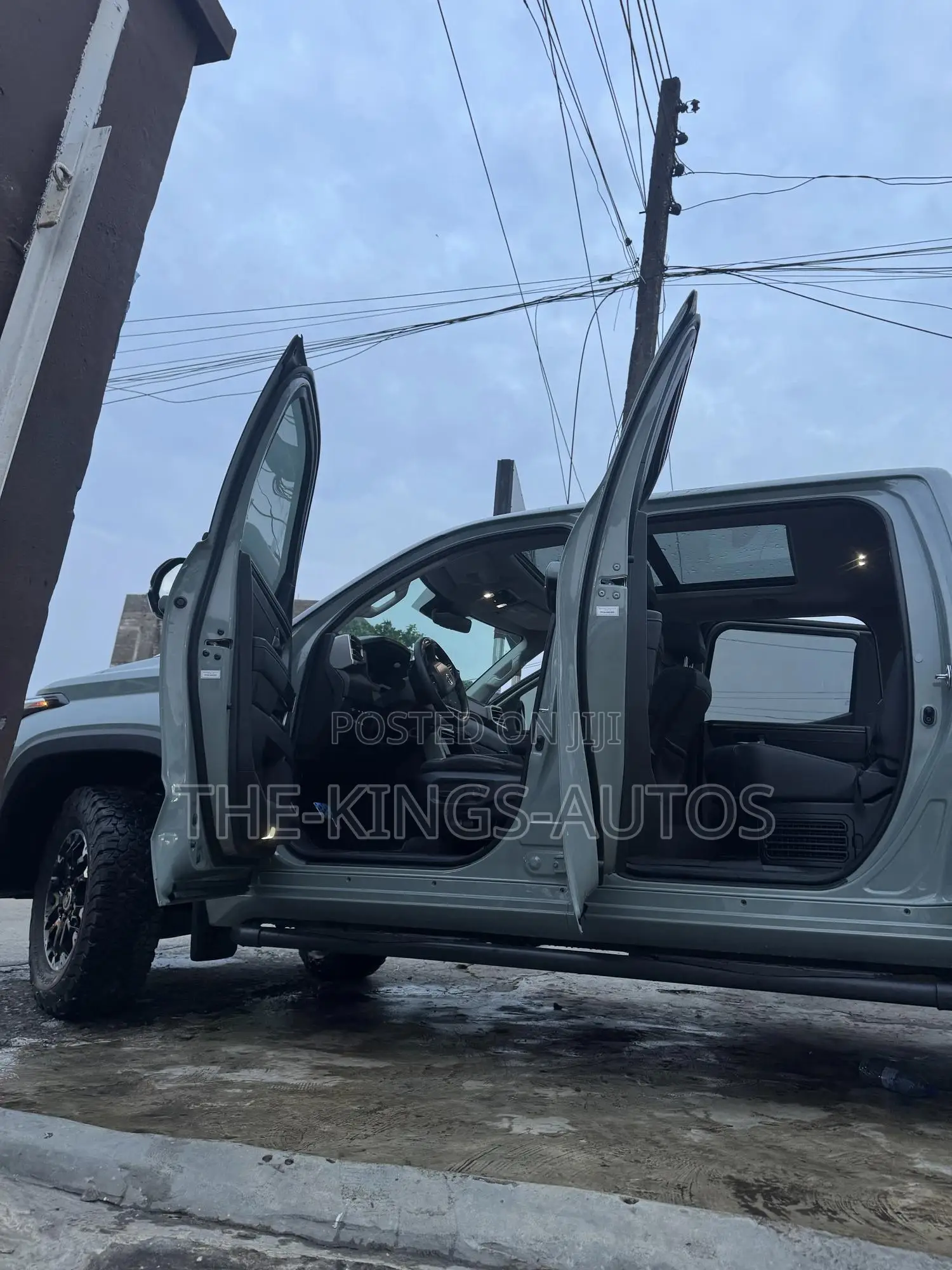 Toyota Tundra Hybrid 2024 Blue