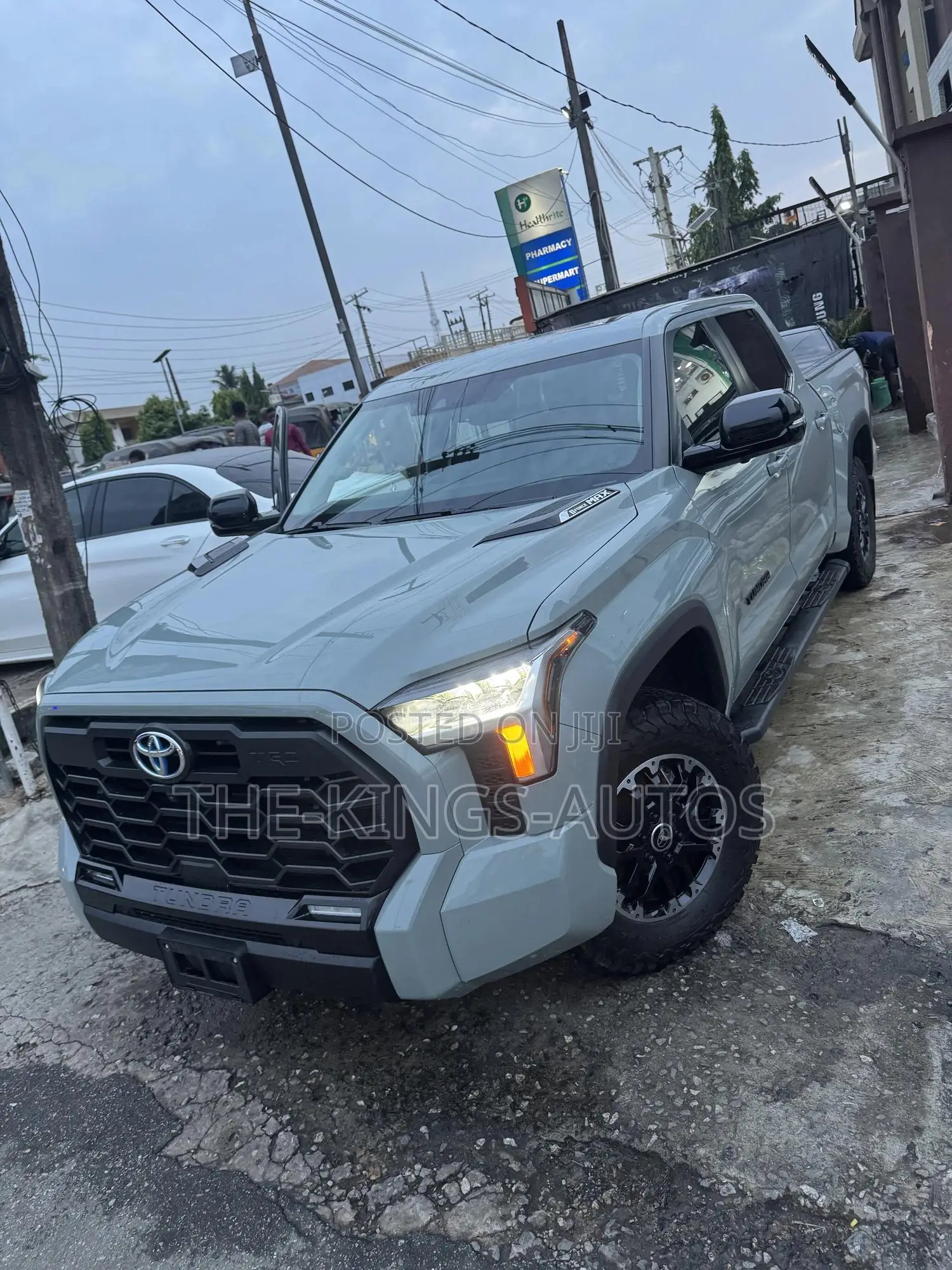 Toyota Tundra Hybrid 2024 Blue
