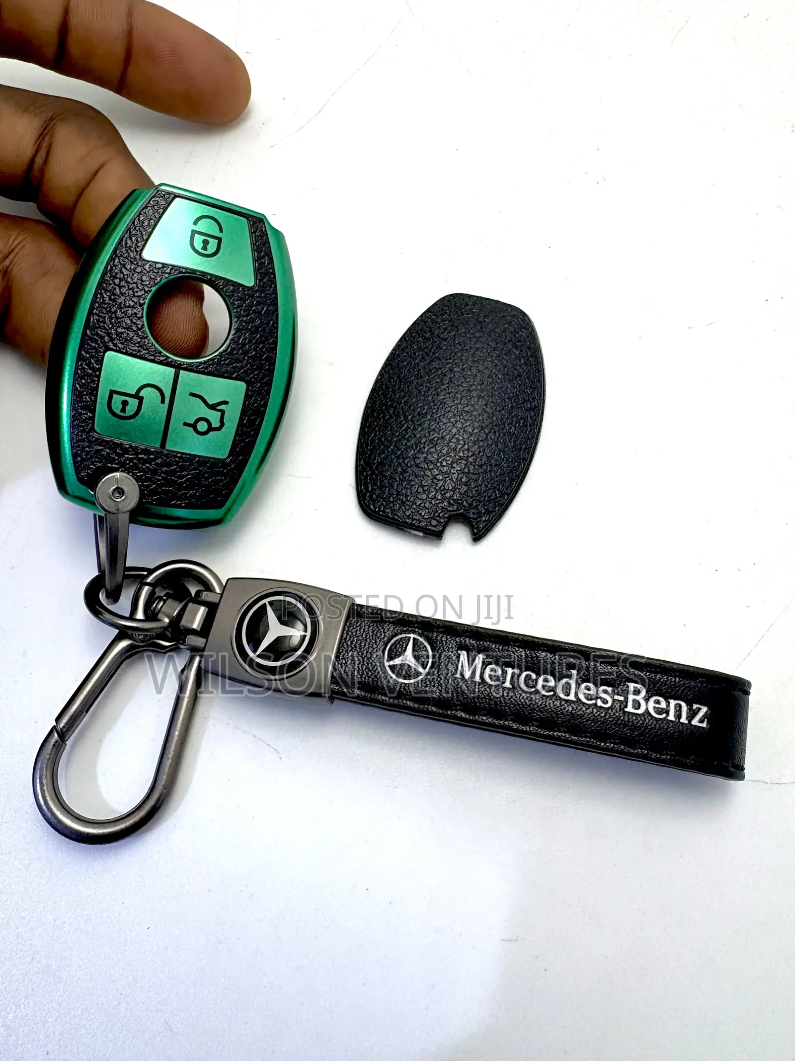 Green Color Mercedes Benz Rubber Car Key Pouch With Key Holder
