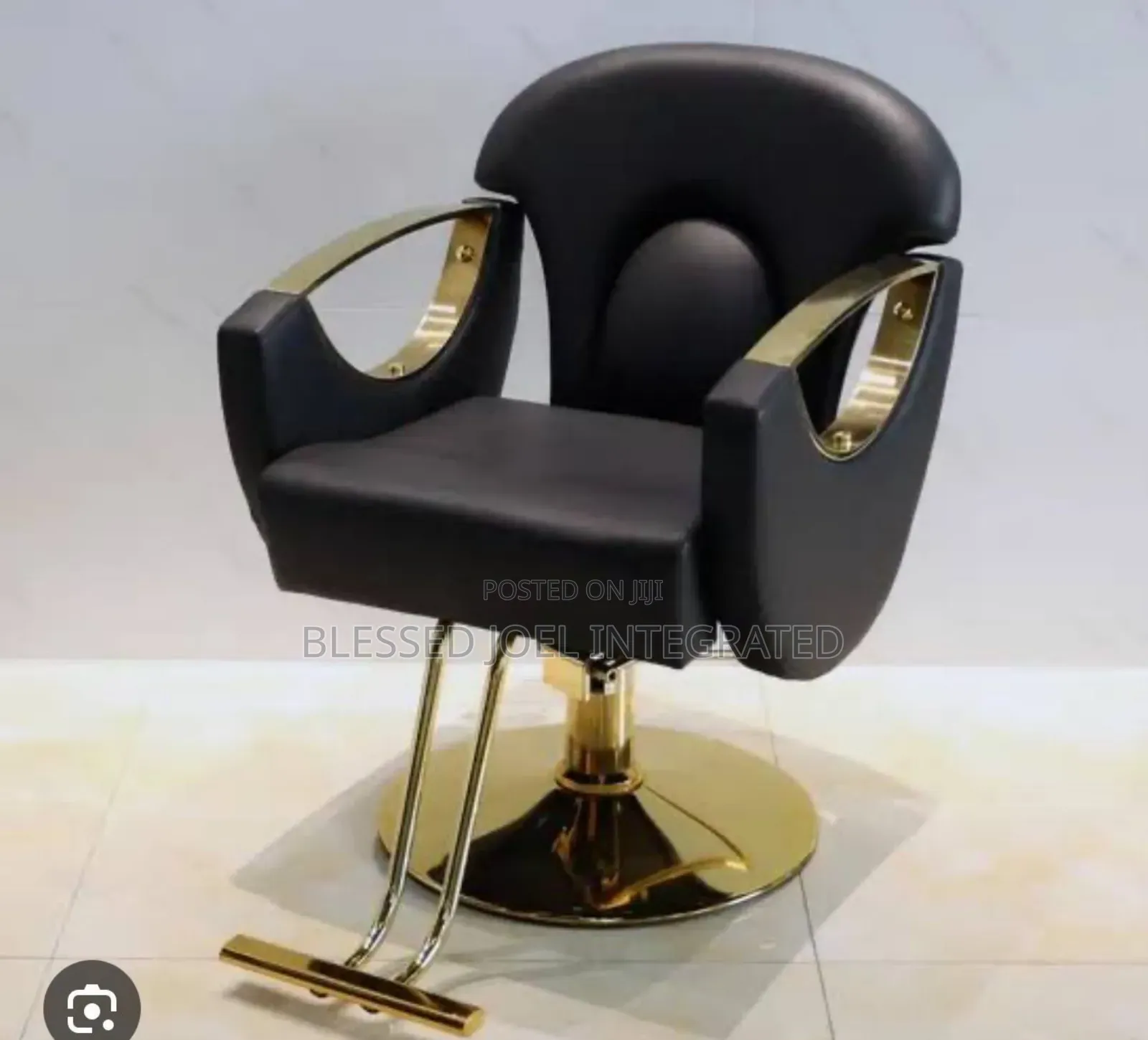 Black Saloon Chair