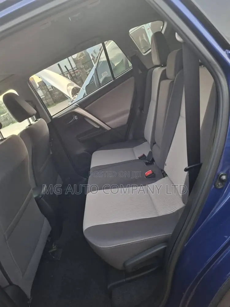 Toyota RAV4 XLE 4dr SUV AWD (2.5L 4cyl 6A) 2014 Blue