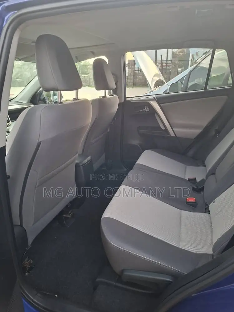 Toyota RAV4 XLE 4dr SUV AWD (2.5L 4cyl 6A) 2014 Blue