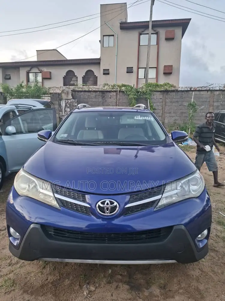 Toyota RAV4 XLE 4dr SUV AWD (2.5L 4cyl 6A) 2014 Blue