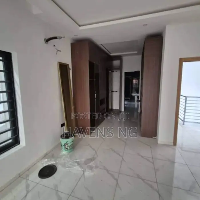 5bdrm Duplex in Omole Phase 1 for sale