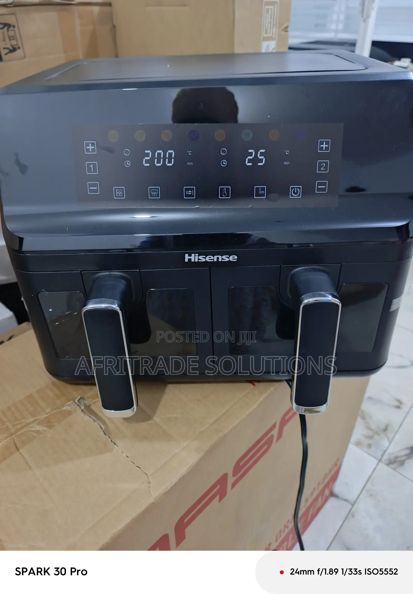 Hisense 8l Air Fryer – Sleek Design, Powerful Heating