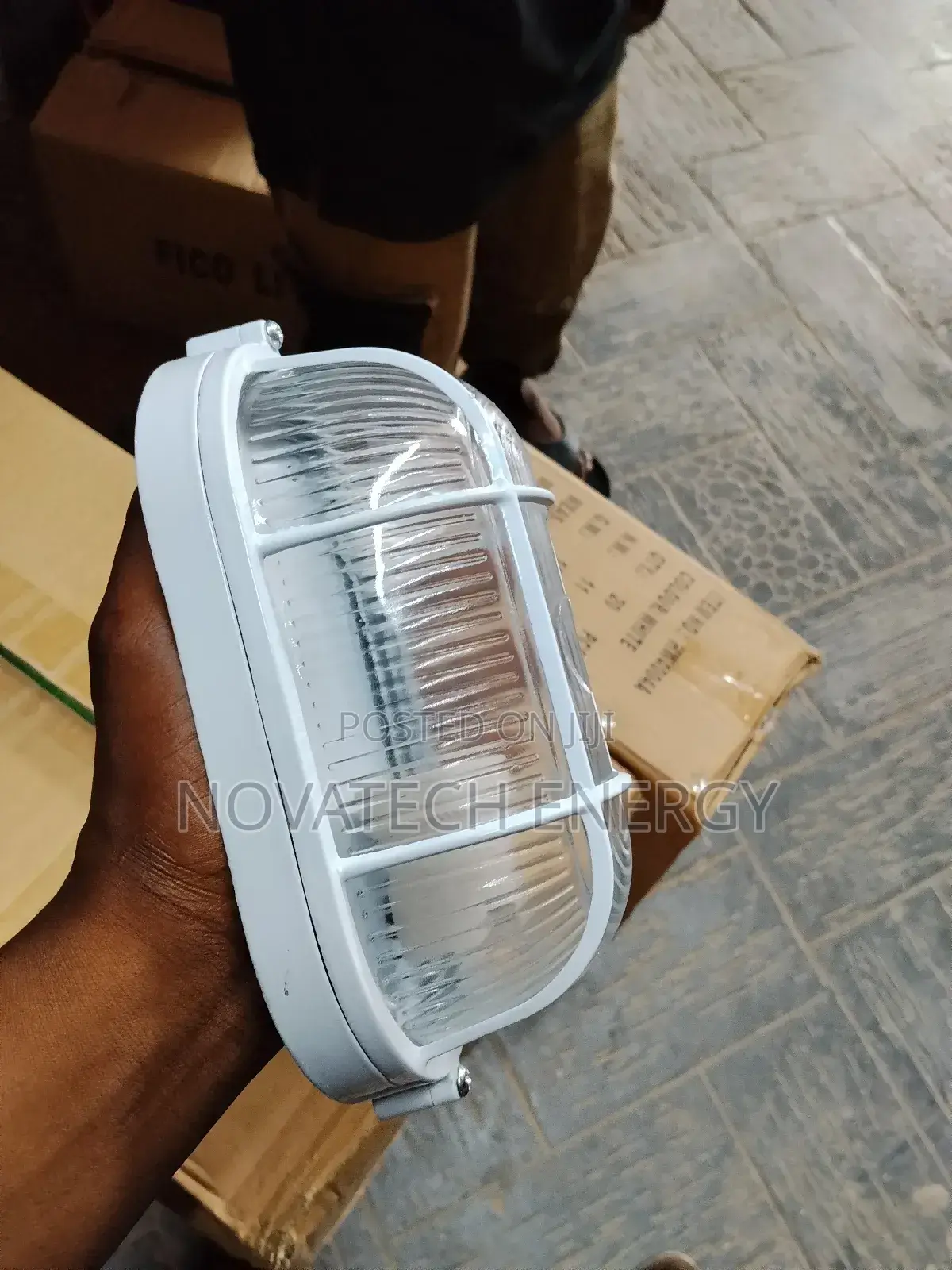 Net Bulkhead Outdoor Light (Black and White, Big and Small)