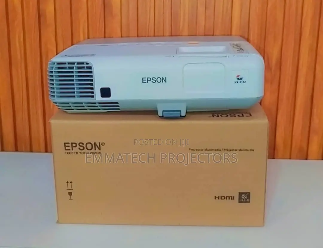 Brand New Epson Powerlite 935w Projector Bright ,Sharp & Reliable .