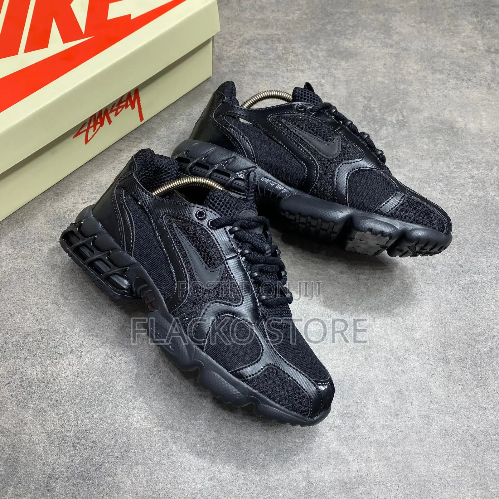 Original Nike Zoom Spiridon Cage Two Sneakers