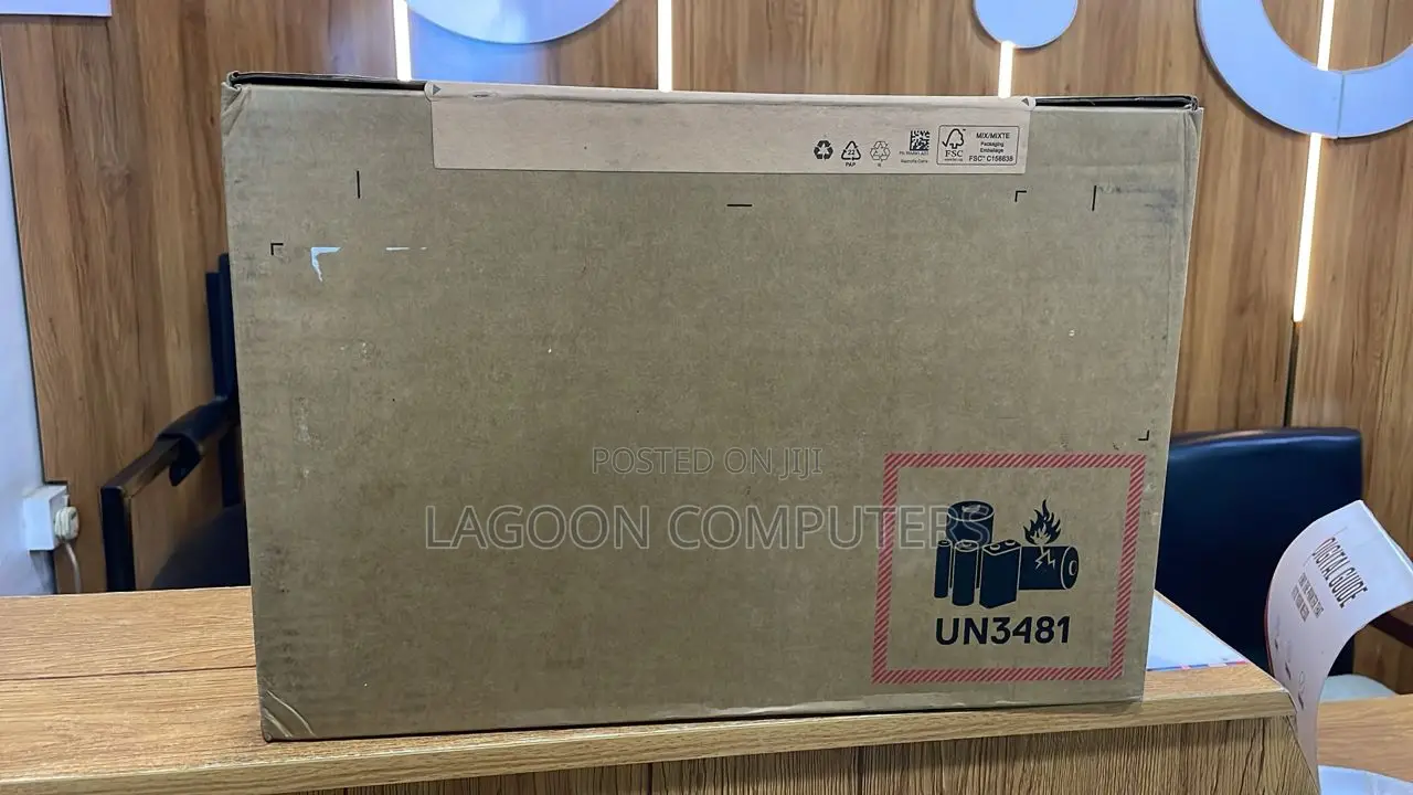 New Laptop Dell XPS 13 (9350) 16GB Intel Core Ultra 7 SSD 512GB