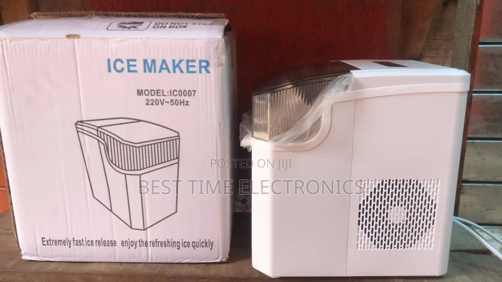 9 Cube Ice Maker Machine