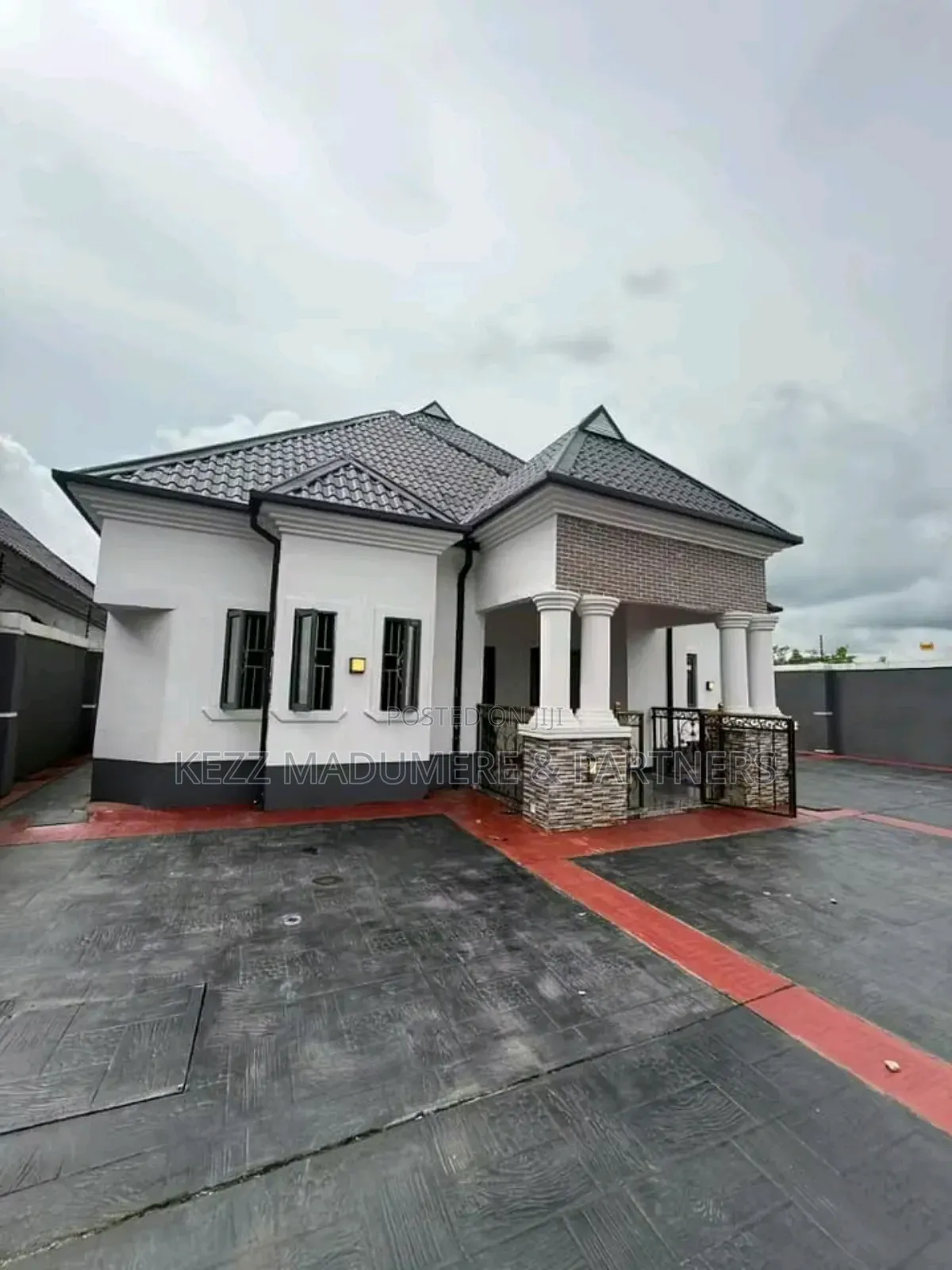 4bdrm Bungalow in Army Range Port for sale