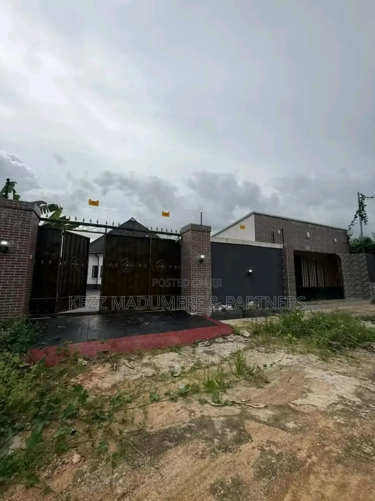 4bdrm Bungalow in Army Range Port for sale