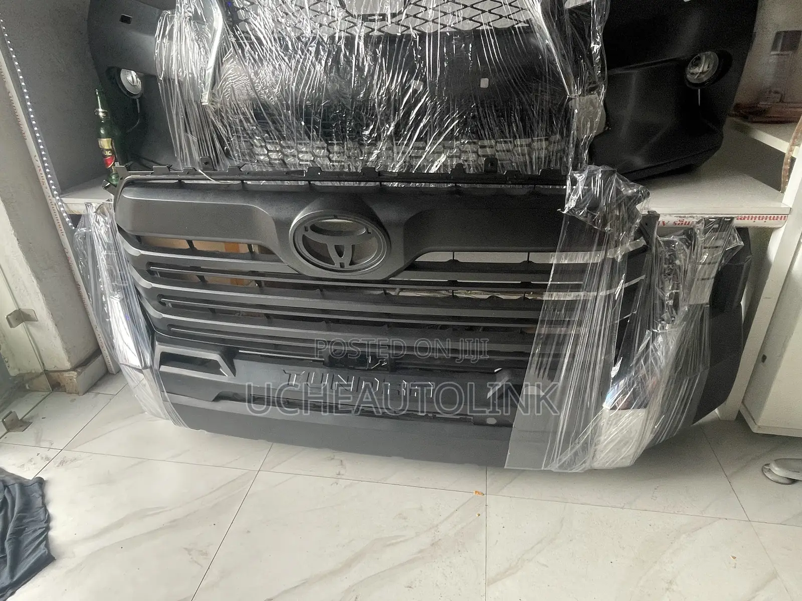 Tundra 2025 Complete Front Bumper Available as Seen