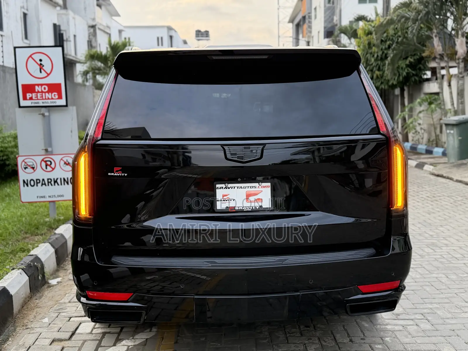 Cadillac Escalade 2023 Black