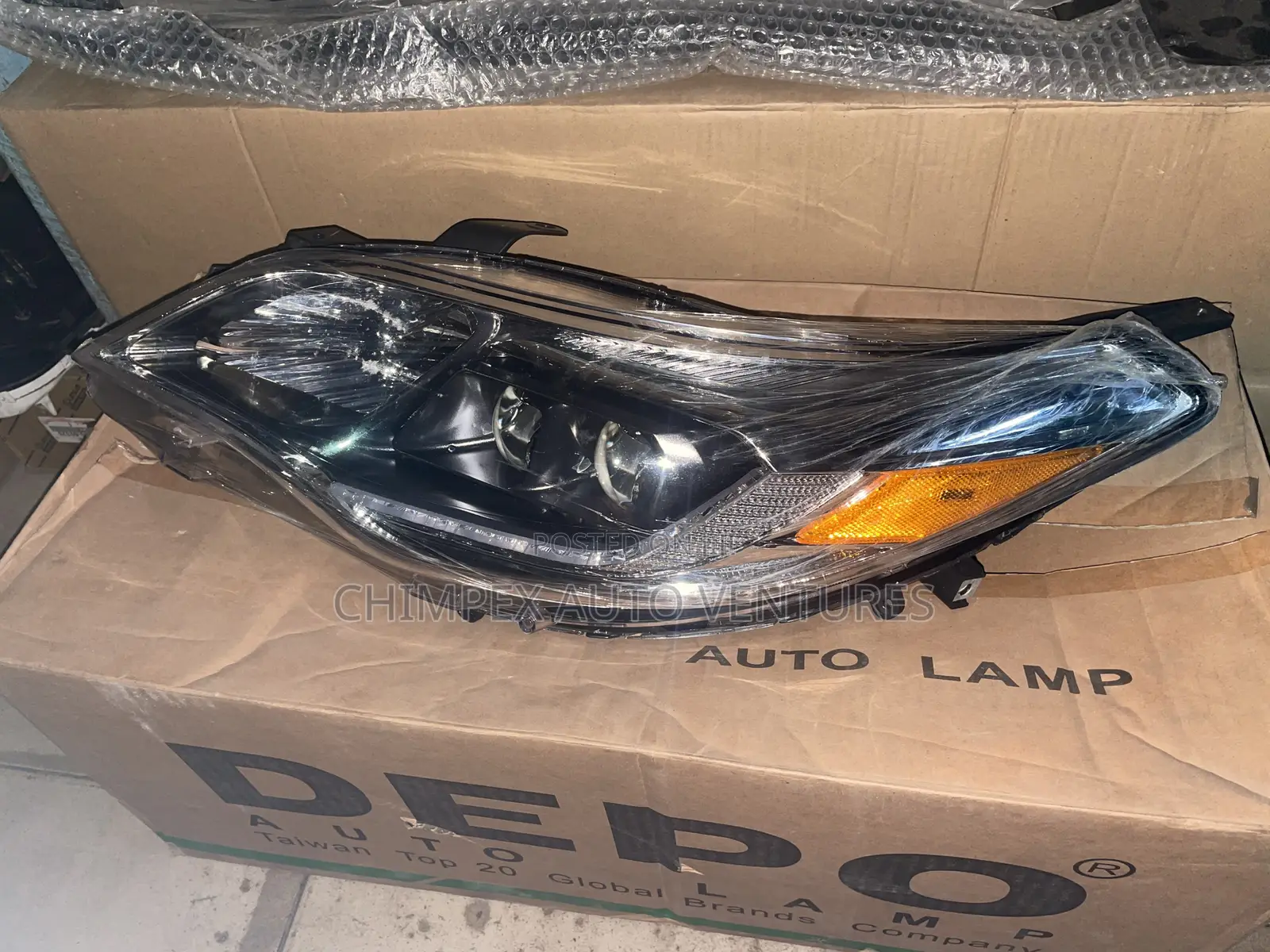 Headlamp Avalon 2018