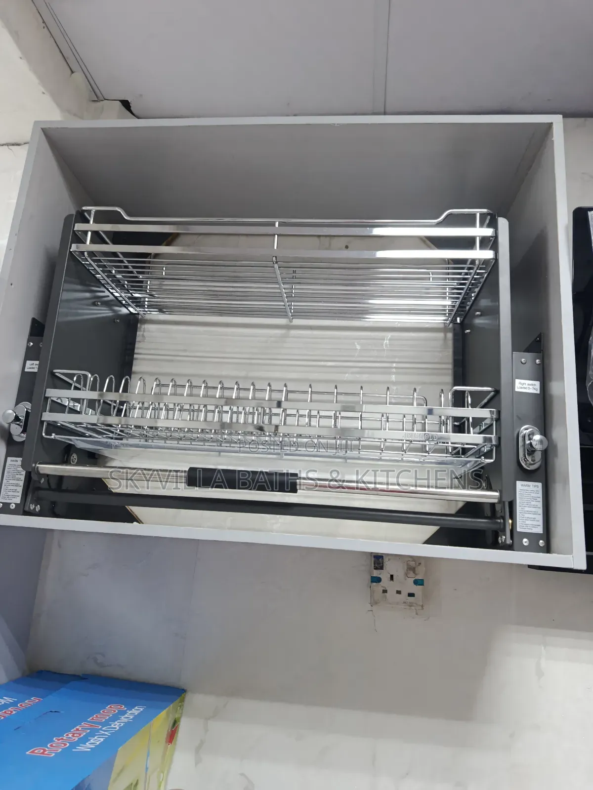 Pull Out Plate Rack