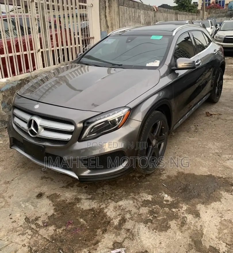Mercedes-Benz GLA 250 2016 Gray