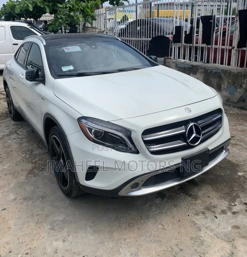 Mercedes-Benz GLA 250 2016 White